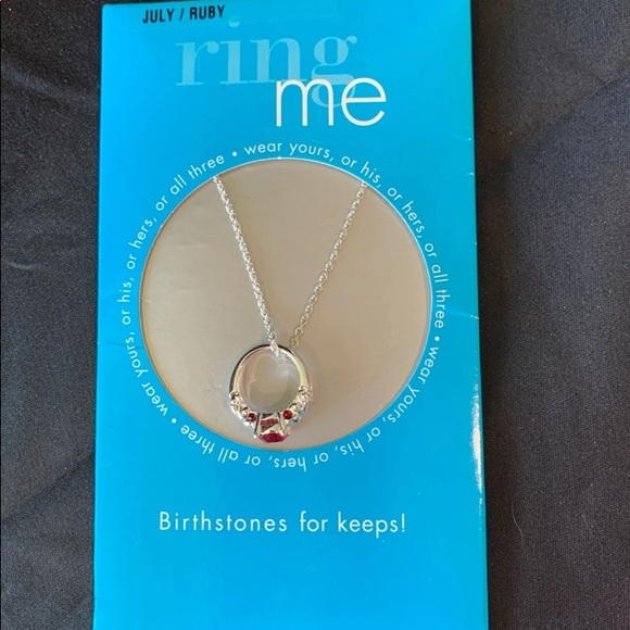 Red ring necklace - Picture 2 of 3